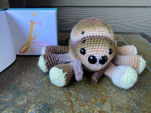 Cargar imagen en el visor de la galería, Stuffed Animals Spider & Kangaroo Pair Amigurumi - PDF Download Pattern Only