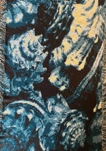 Load image into Gallery viewer, Conch Shells Graphgan Lap Blanket - PDF Download Pattern Only